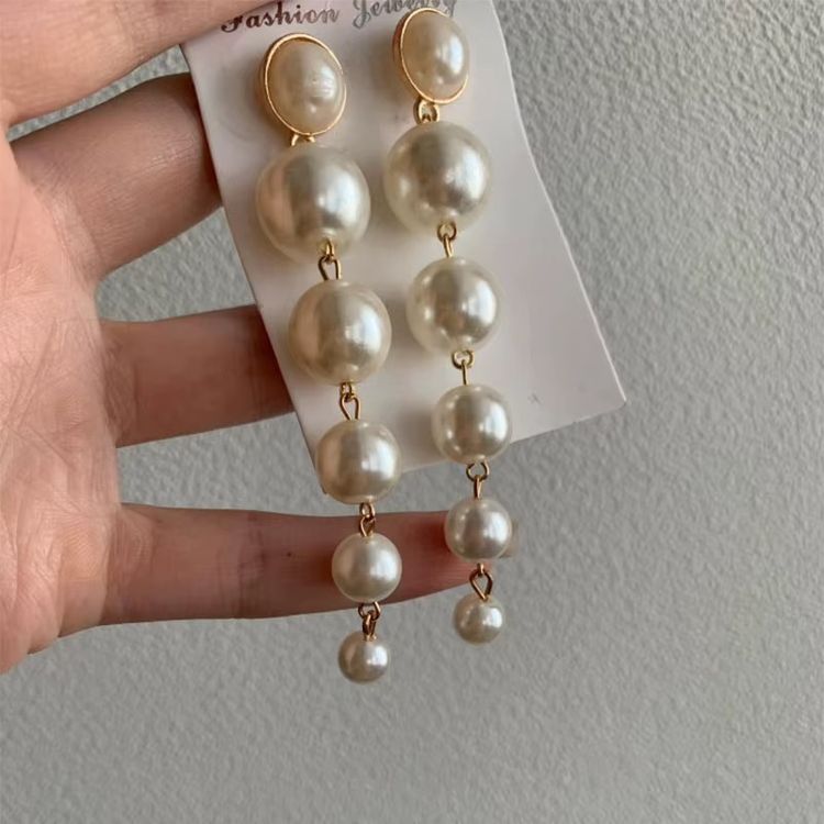 Pearl Drop Earrings image 2