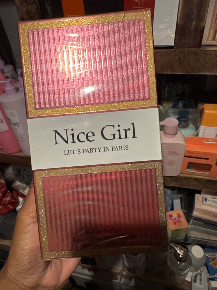 Nice Girl Eau De Parfum