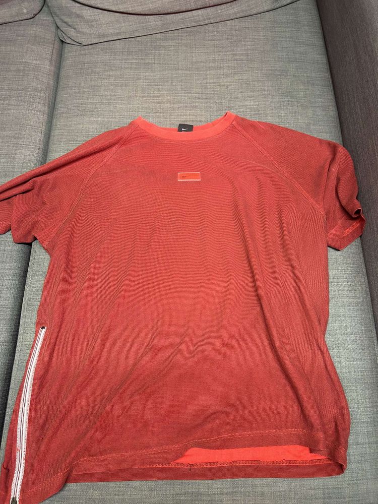 Red vintage Nike T-shirt 