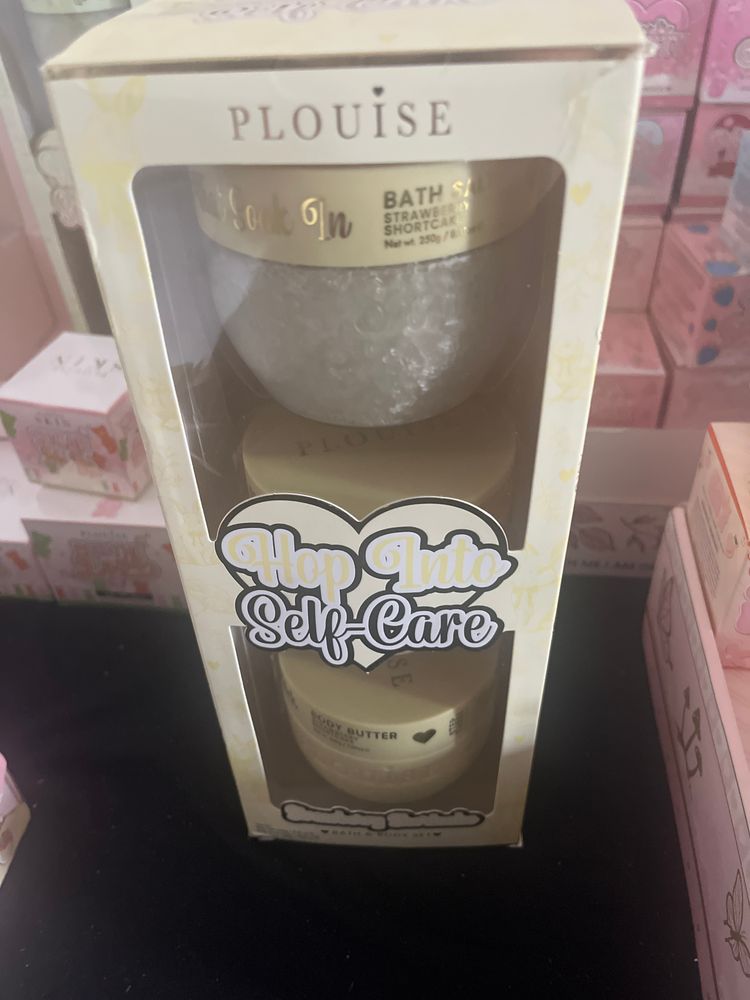 Plouise Hop Into Self-Care Bath And Body Set