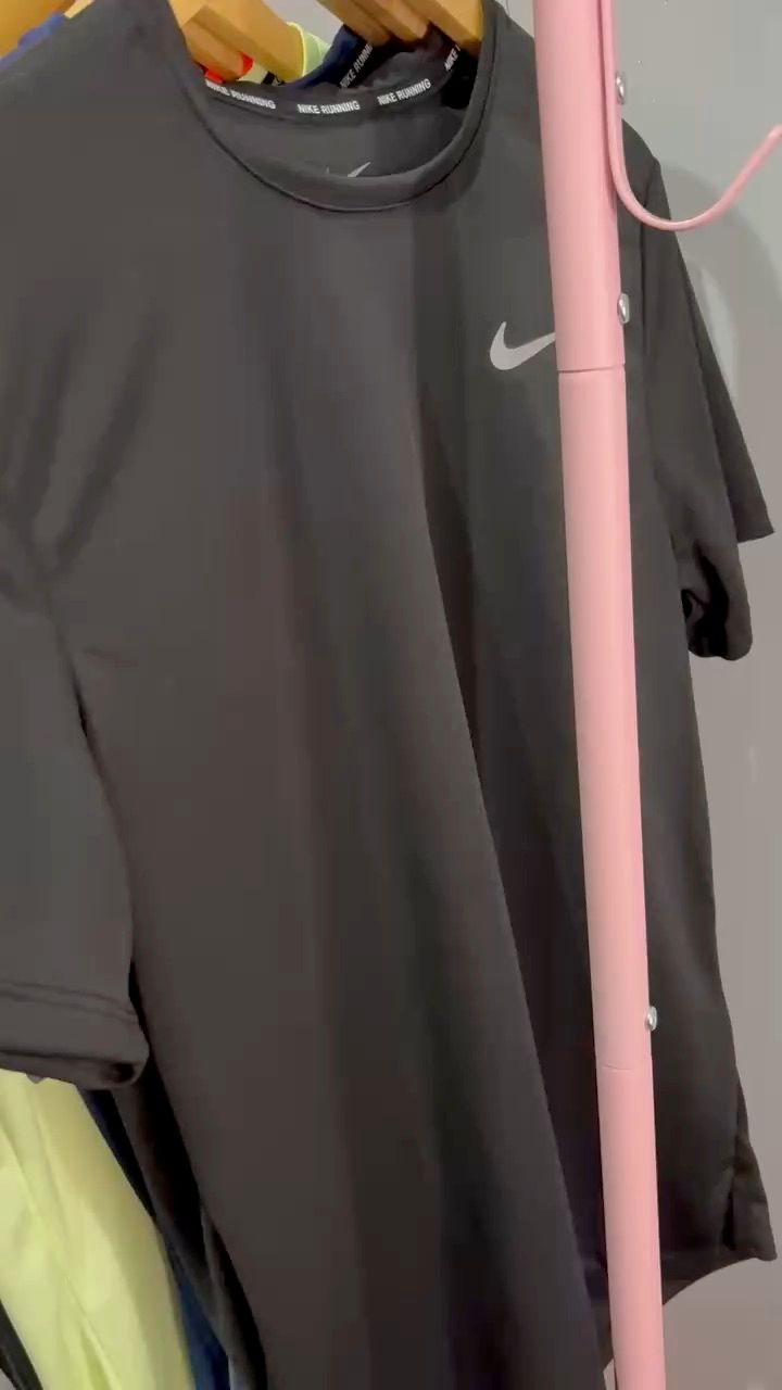 Live Nike auction: SUNDAY SAVINGS 🥰🥰🥰 by hustlingsammy