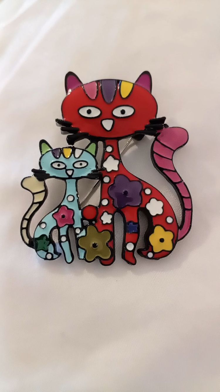 Live Womenswear auction: Clothing And Accessories Show  by adeolaswadrobe