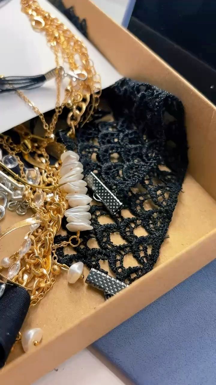 Live Minimalist auction: RÓŻNOŚCI/ BIŻUTERIA HELLO KITYY AKCESORIA/ Darmowa wysyłka plus co 5 sprzedaży szybki GIVEAWAY! by lunessa