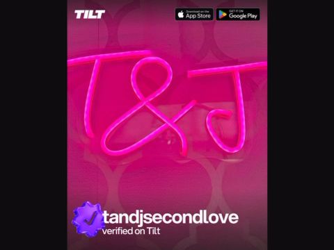 Live Nike auction: 1 hour fire hour  by tandjsecondlove