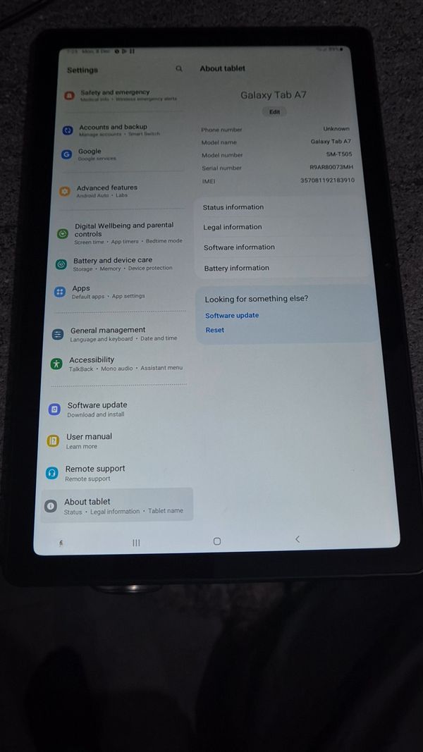 Subasta en directo de Ropa infantil y juguetes: Quick Show por mmrprofitmaker14