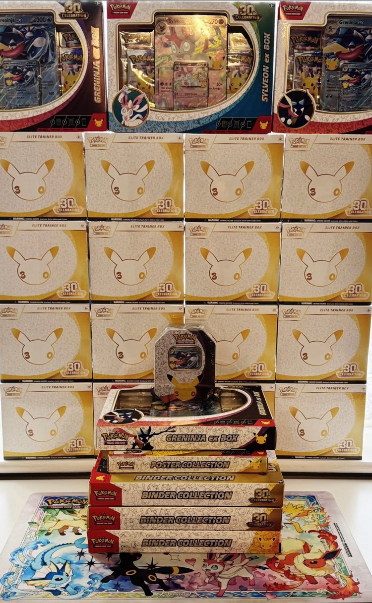Live auction: ‼️WHO WANTS A 30TH ANNIVERSARY ETB??‼️ by redzpokemonz
