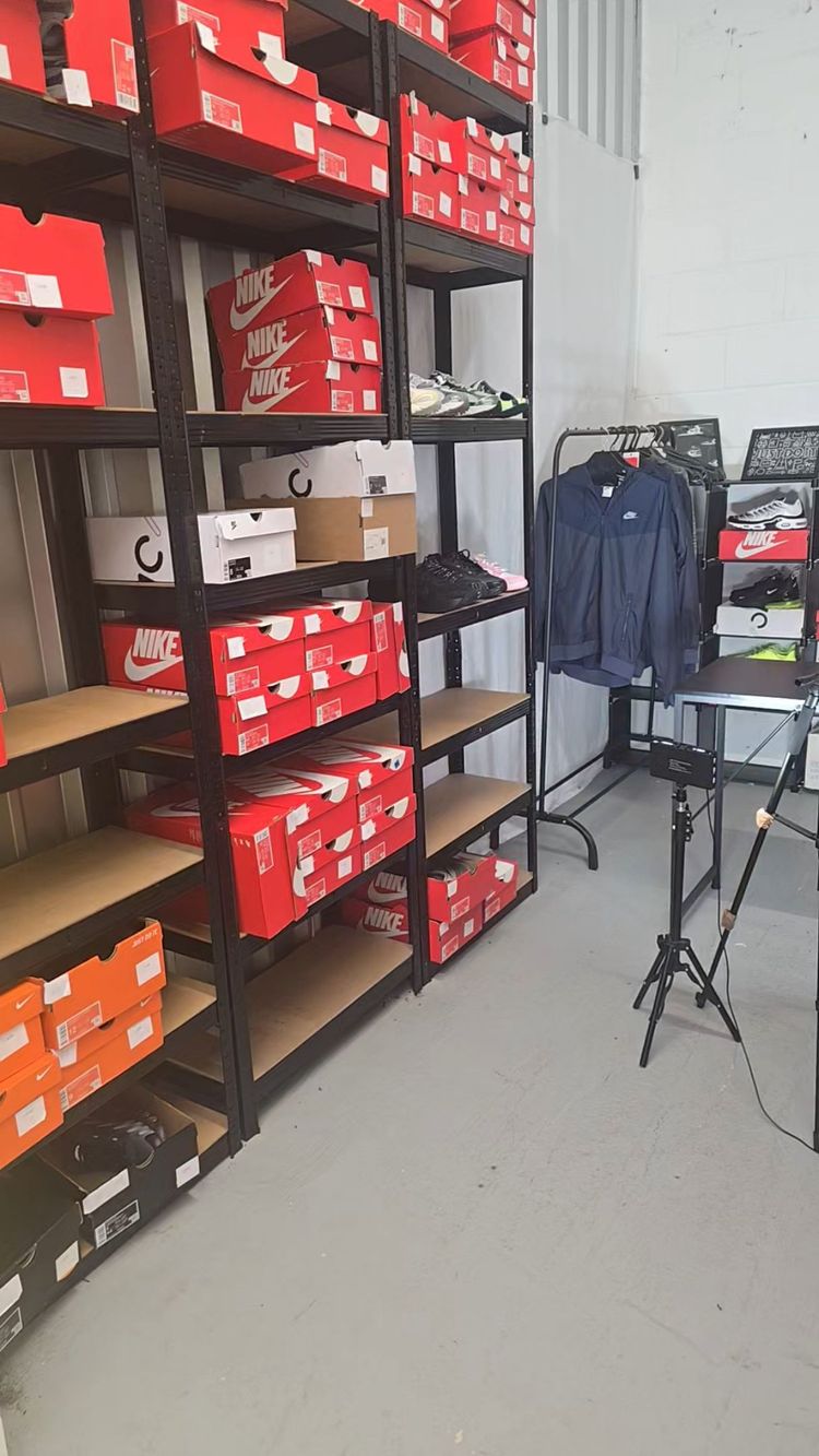 Asta in diretta Sneakers: OVER 200 PARIS OF CRAZY HEAT!🔥 di resellvault