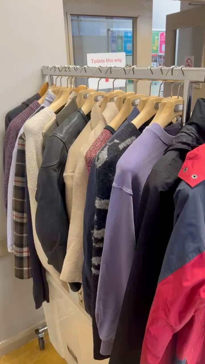 Subasta en directo de CP Company: TWOCEES SALE por twoceeslimited