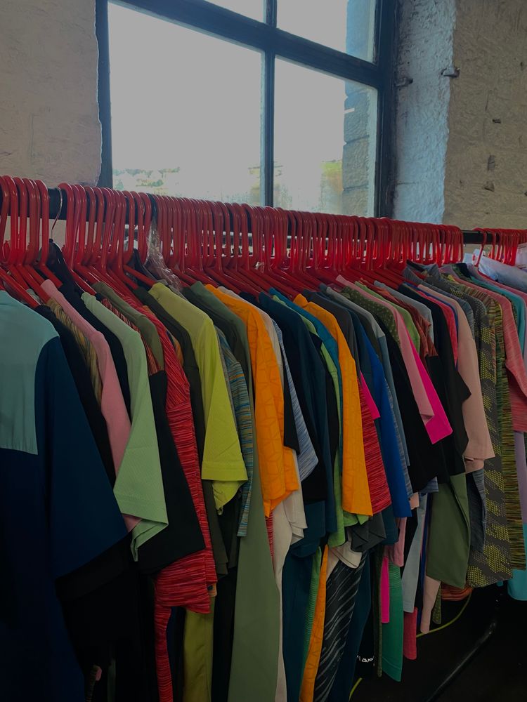 Live auction: 🚨£1nrs - Montirex , New balance, UGG, Nike and more 👟🔥 by pricedropkicks