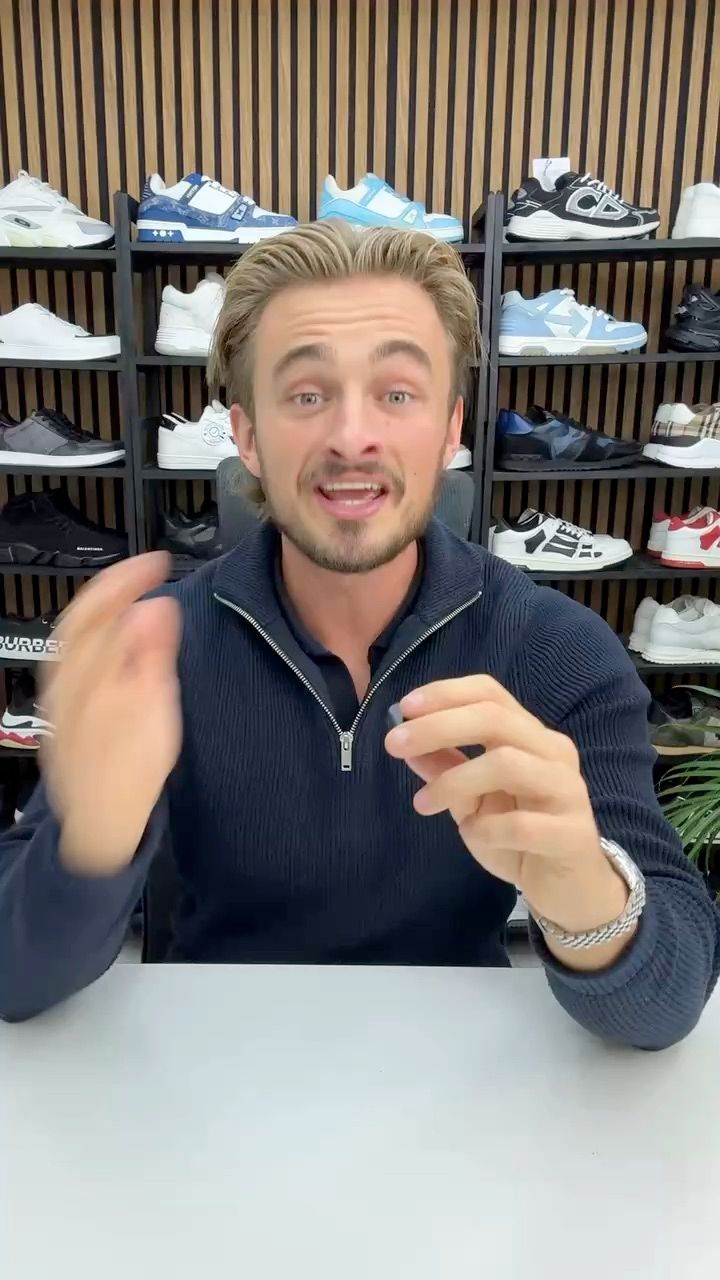 Live auction: DESIGNER AUCTIONS LIVE 🔥 BIG DISCOUNTS + FREE GIVEAWAYS!! by authenticatedavenue