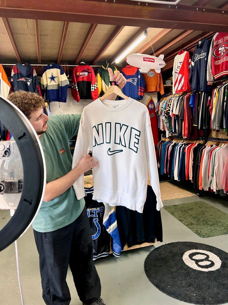 Trwająca aukcja Supreme: 🚨£1 ULTIMATE SALE STREAM🚨CRAZY BUNDLE📦+ GIVING AWAY FREE STOCK🎁 od kameleonvintage