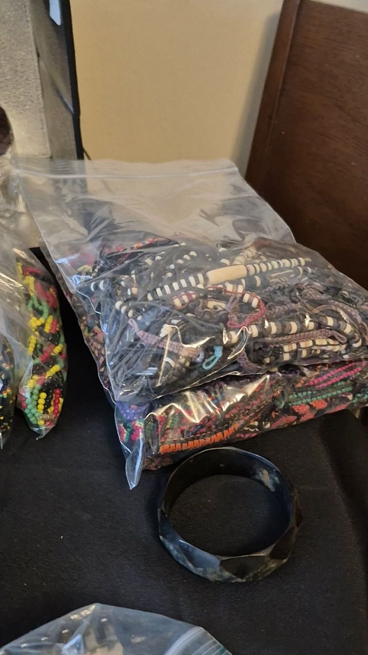 Live Trading Cards auction: Crazy Steals And Deals £1 Start MADNESS! by dazinatorsdeals