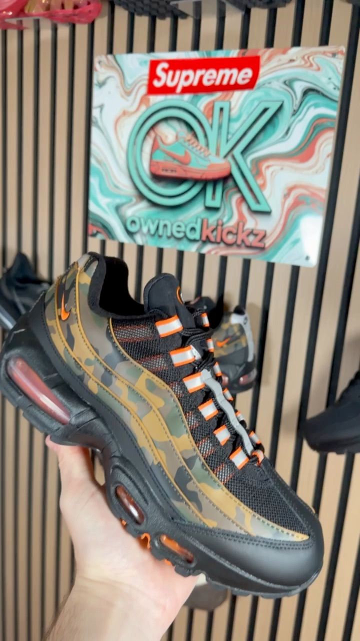 Live Jordan auction: Sneakers heat set prices 🔥👟 by ownedkickz