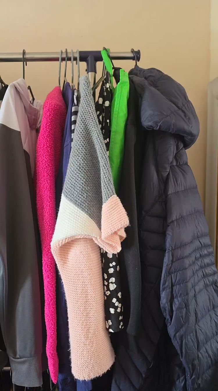 Live Womenswear auction: Preloved thrifted curated womens And mens  by princesscarrotts
