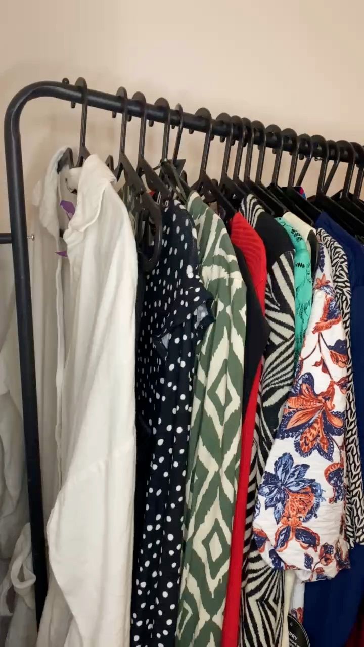 Live Minimalist auction: 🍷 👗 Women’s Night - Rail restock of some stunning dress 👗 🍷 grab a glass and pull up a chair ❤️ by hustlemum