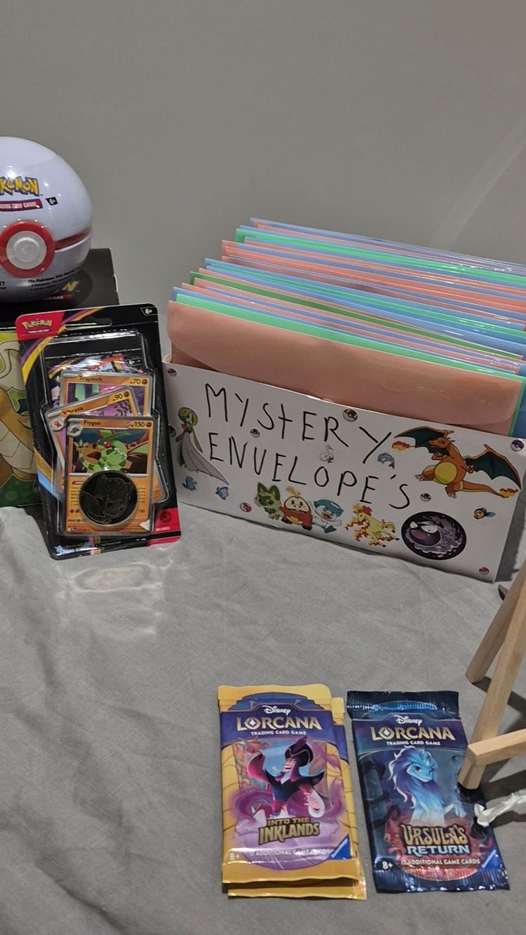 Asta in diretta Carte collezionabili: 27 Mystery Envelopes Left Also some Locarna di pokeprior