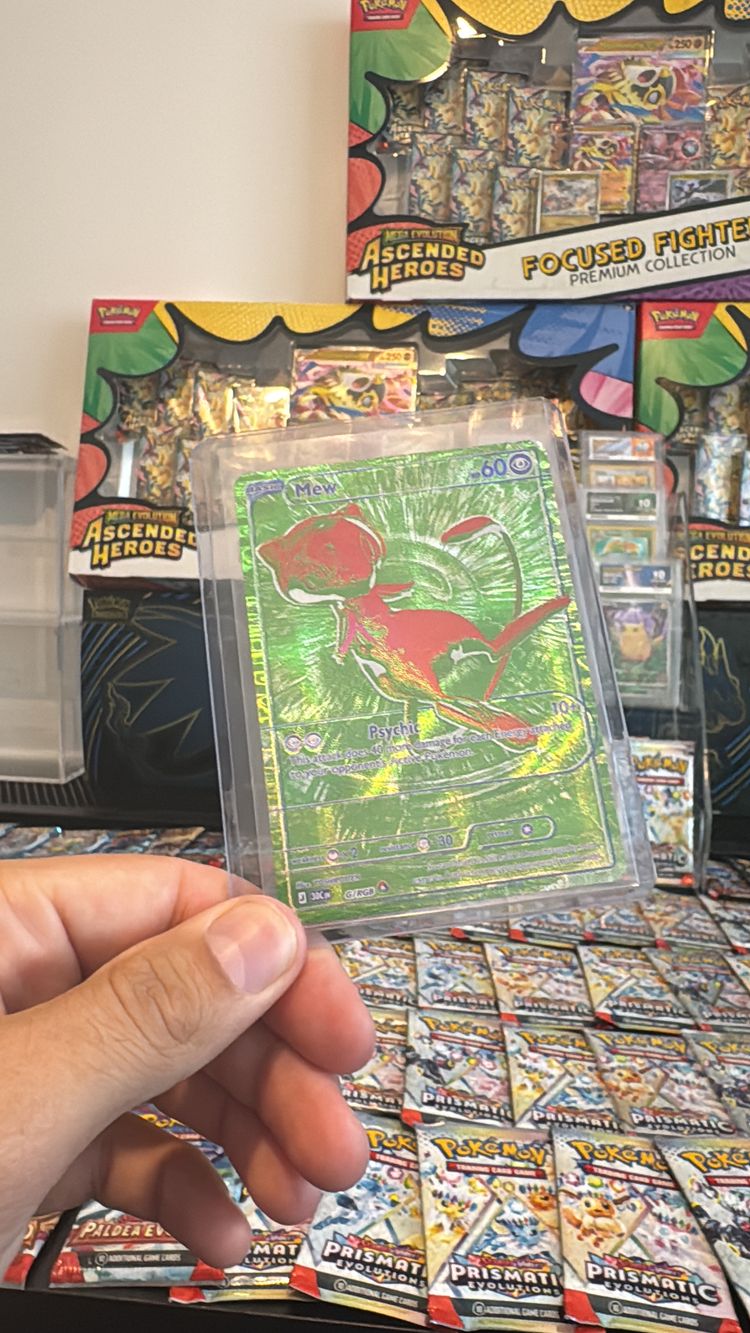 Asta dal vivo: Tilts 1st RGB Mew 💚 Playing the game different here👀 di thecardex