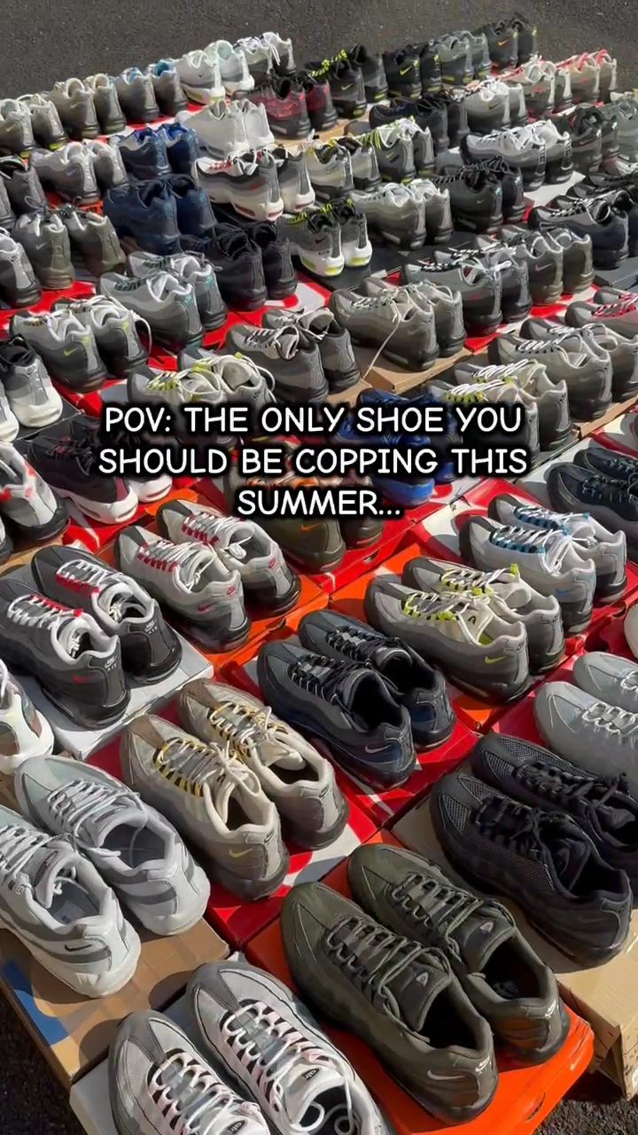 Live auction: Activewear,  P-6000 Asics Set Prices  by out_lace