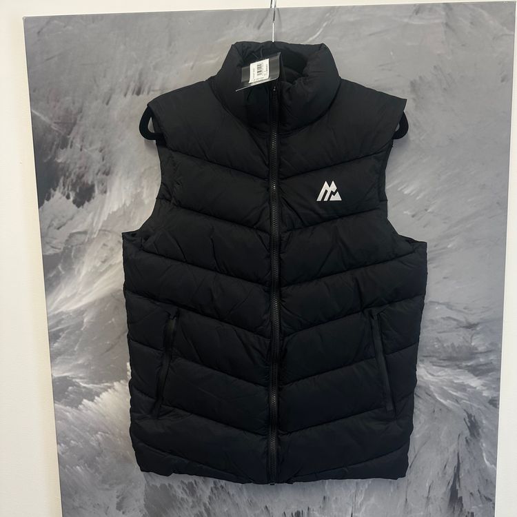 Live auction: Brand new Montirex by modernthreads