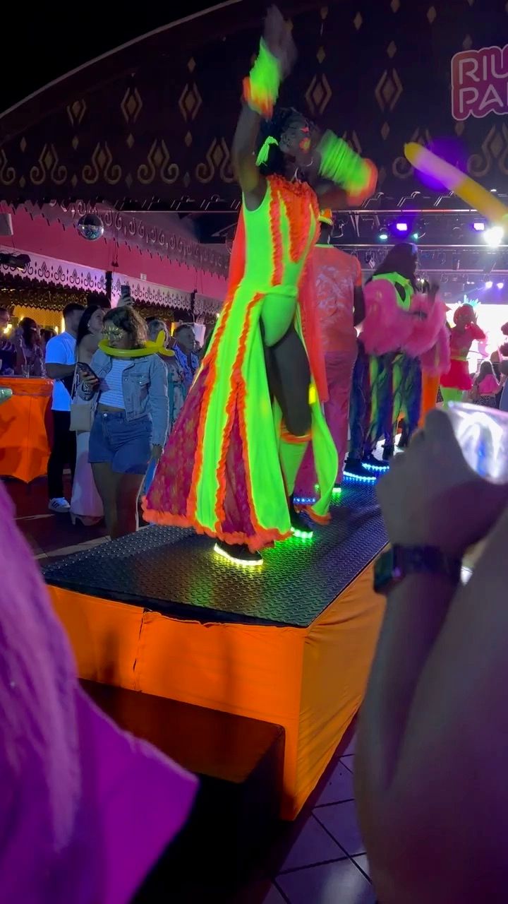 Live Womenswear auction: Build a  £10 bundle by lizzydriping