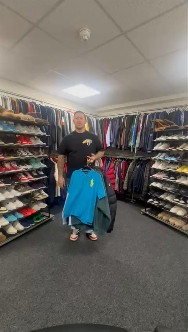 Live Adidas auction: 🔥🔥Fixed Priced Deals🔥🔥street wear ,Vintage, collectibles by a1authentics