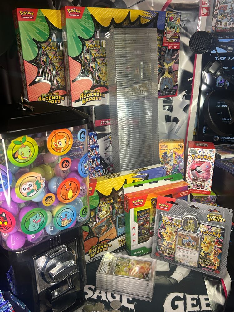 Live auction: ⛩️ WYLD WEDNESDAYS ⛩️ with GEE 👾 by geesage