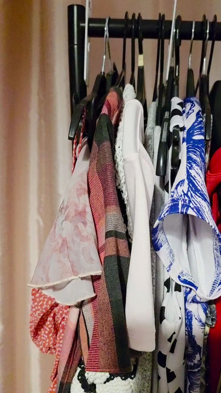 Live Minimalist auction: Weekend Rail Pull £2 Start by riakal18