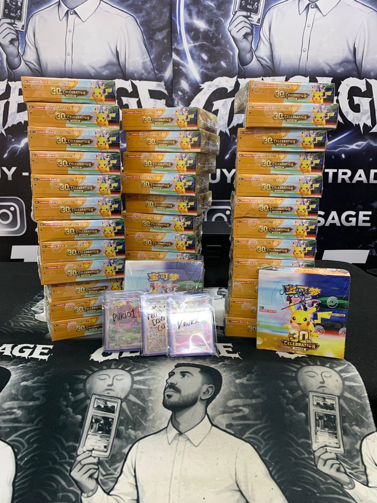 Subasta en directo: £5 30TH anniversary packs! GOOOOO por geesage