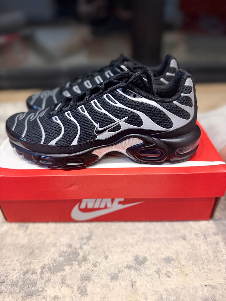 Live auction: Quick lunchtime stream to grab a banger! by crepskicks