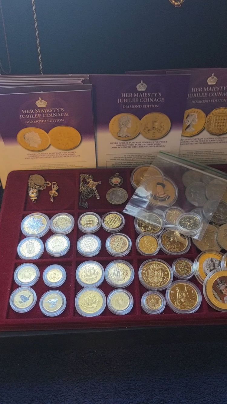 Live Coins & Collectables auction: COINS AND JEWELLERY ANTIQUES  by treasureboxuk