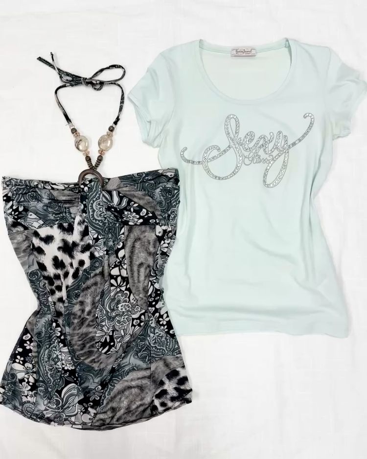 Live Womenswear auction: First Y2K live stream!💅🏽🪩 by planet_mimi