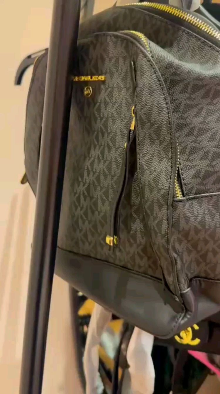 Live Womenswear auction: Womens Fashion, Perfumes, Bags & More! by stylist52113