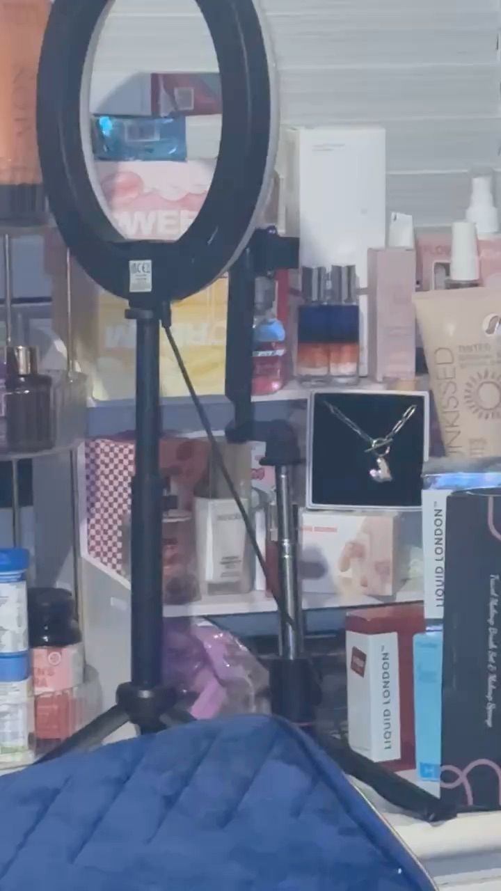 Live Beauty auction: Popping my beauty cherry by beautyspeaks