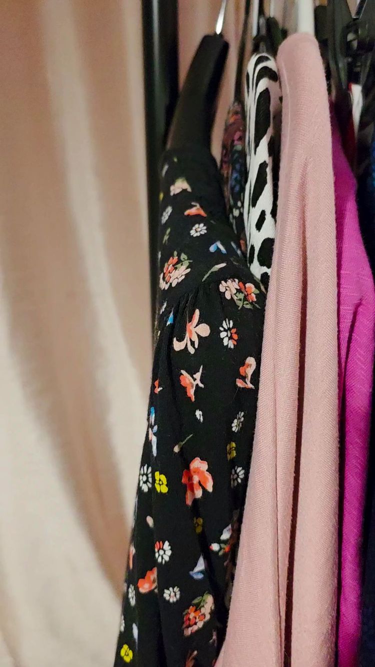 Live Womenswear auction: Valentines Day Vibes 💕  by riakal18