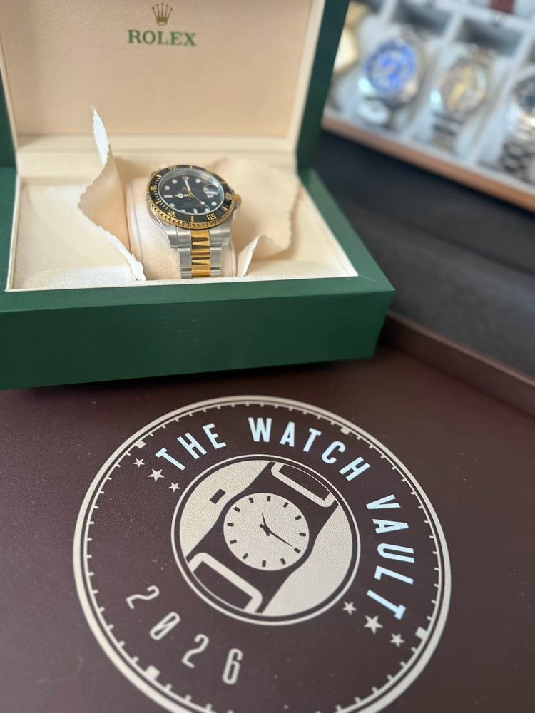 Live auction: £1NR, G-Shocks, GIVEAWAYS, New & Vintage watches by thewatchvault