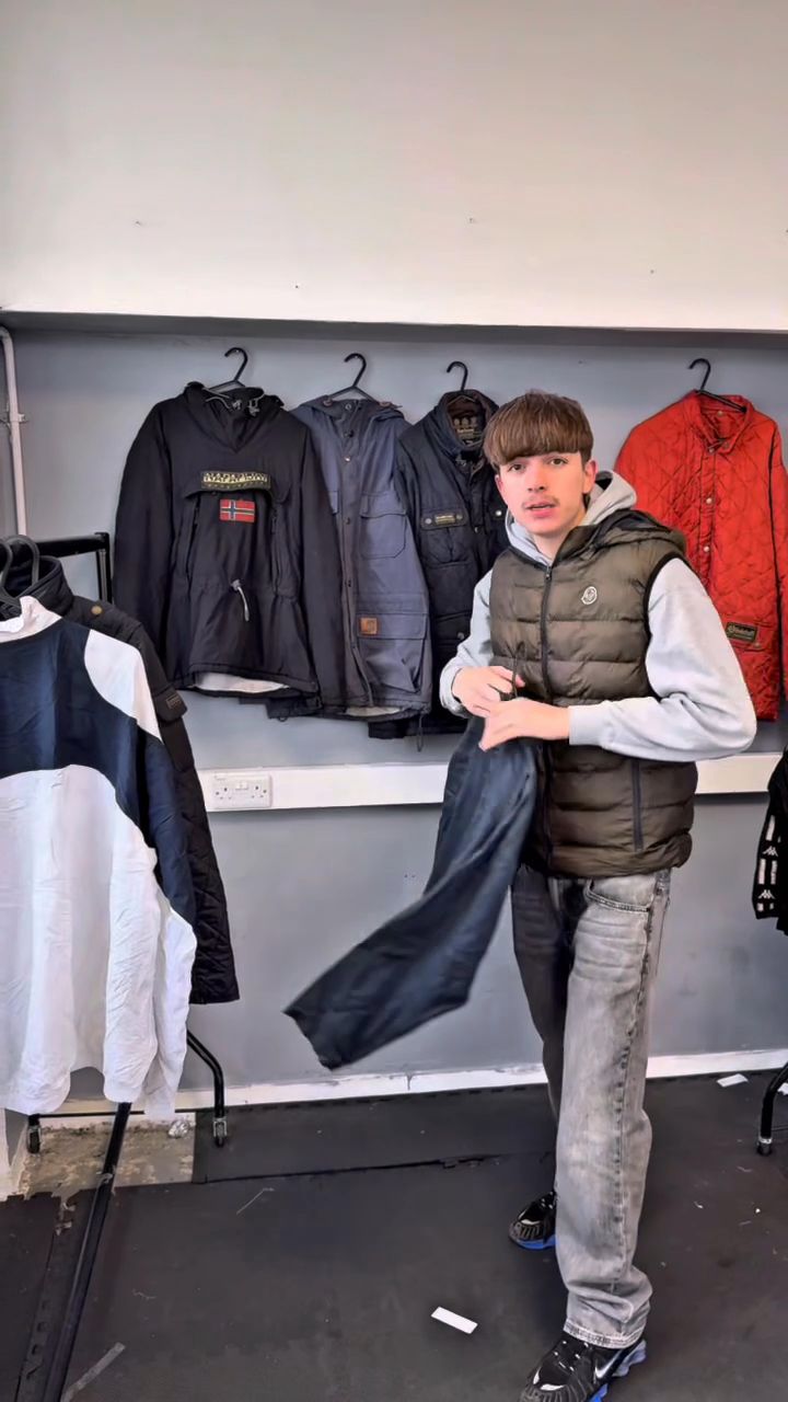 Live auction: MONDAY MADNESS | £1 STARTS | 400 Items All Big Brands Only - RalphLauren, NorthFace, Nike and MORE! by resellersrealmws