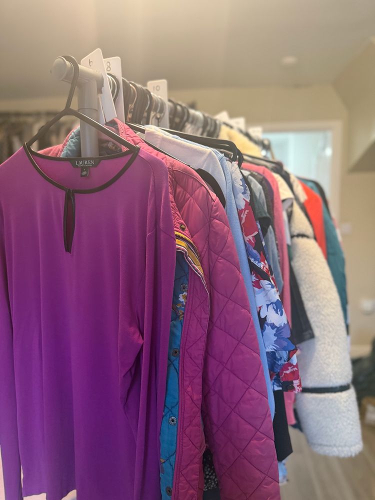 Live Zara auction: 🎉 First Stream Vibes – Let’s Go❣️ by tonis_treasures