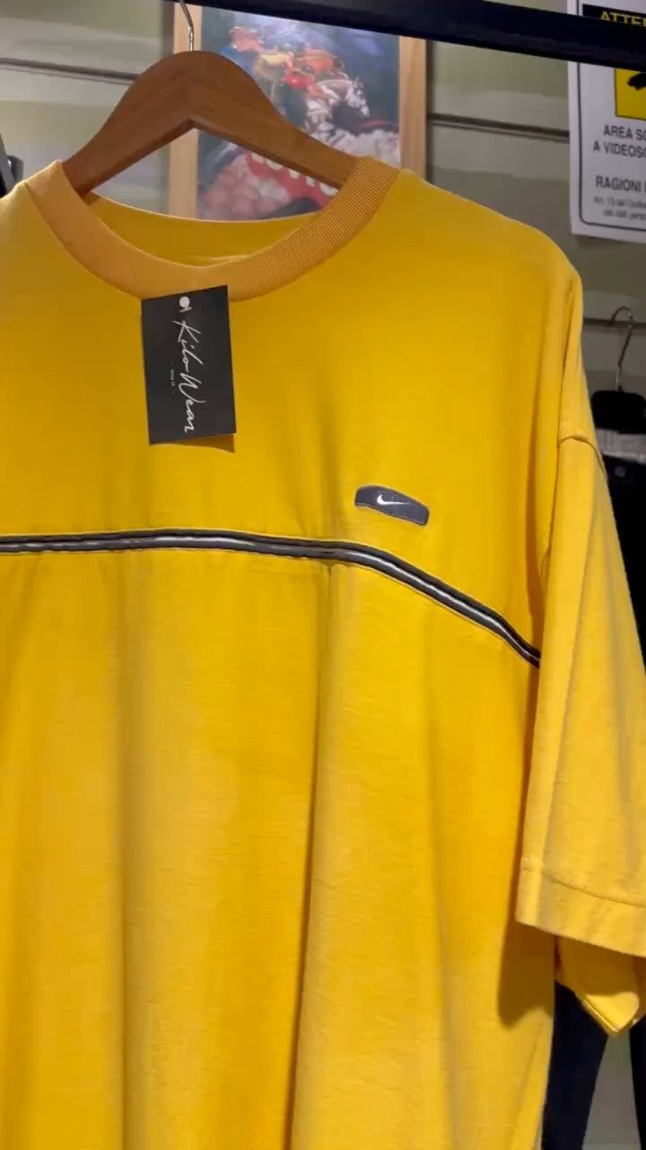 Live Menswear auction: ✶ Nike, Adidas,Versace,Prada - aste da 1€ by kilowear