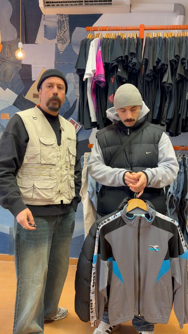 Live Retro auction: Tanto vintage e tantissime maglie da calcio a prezzi shock... by 948vintagearchiv