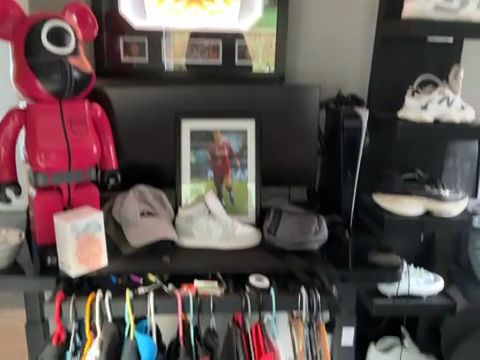 Live auction: Steals and deals  , bear bricks keyring , candles 🔥🔥🔥 by jackthereseller1