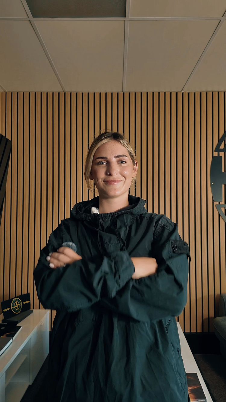 Live auction: £25000 OF NEW STONE ISLAND STOCK! SUPER COOL GIVEAWAY - DO NOT MISS THIS STREAM 😏 by heatfromthespire