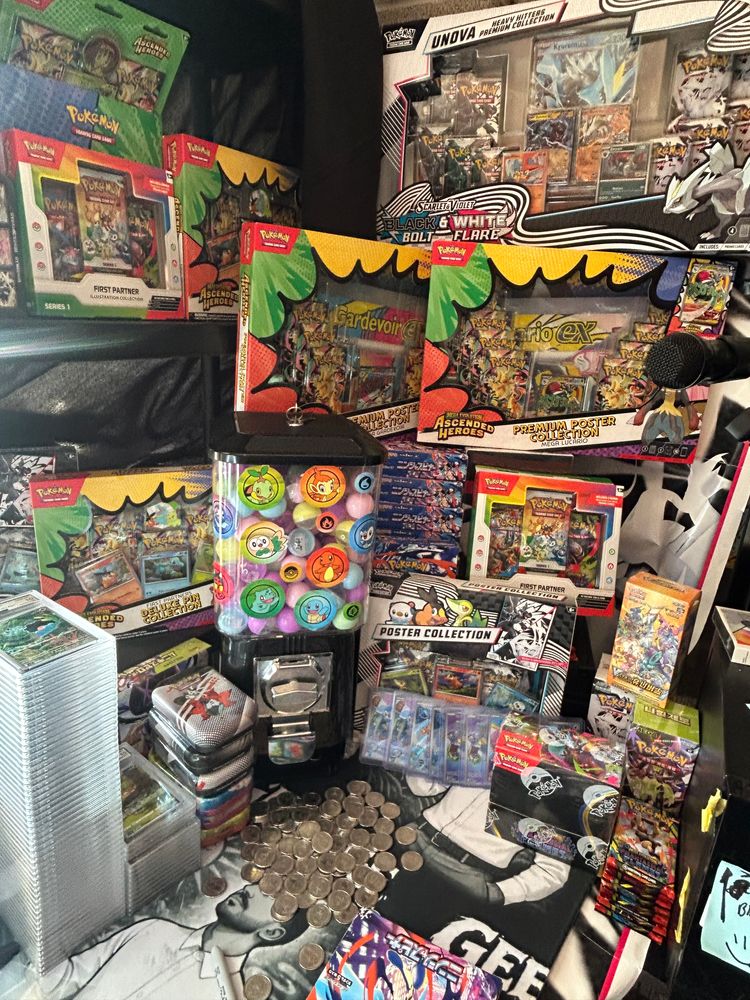 Live auction: 🚨 WYLD WEDNESDAY CONTINUES 🚨  ❤️‍🔥POKEMON❤️‍🔥 with TEE 👾 by geesage