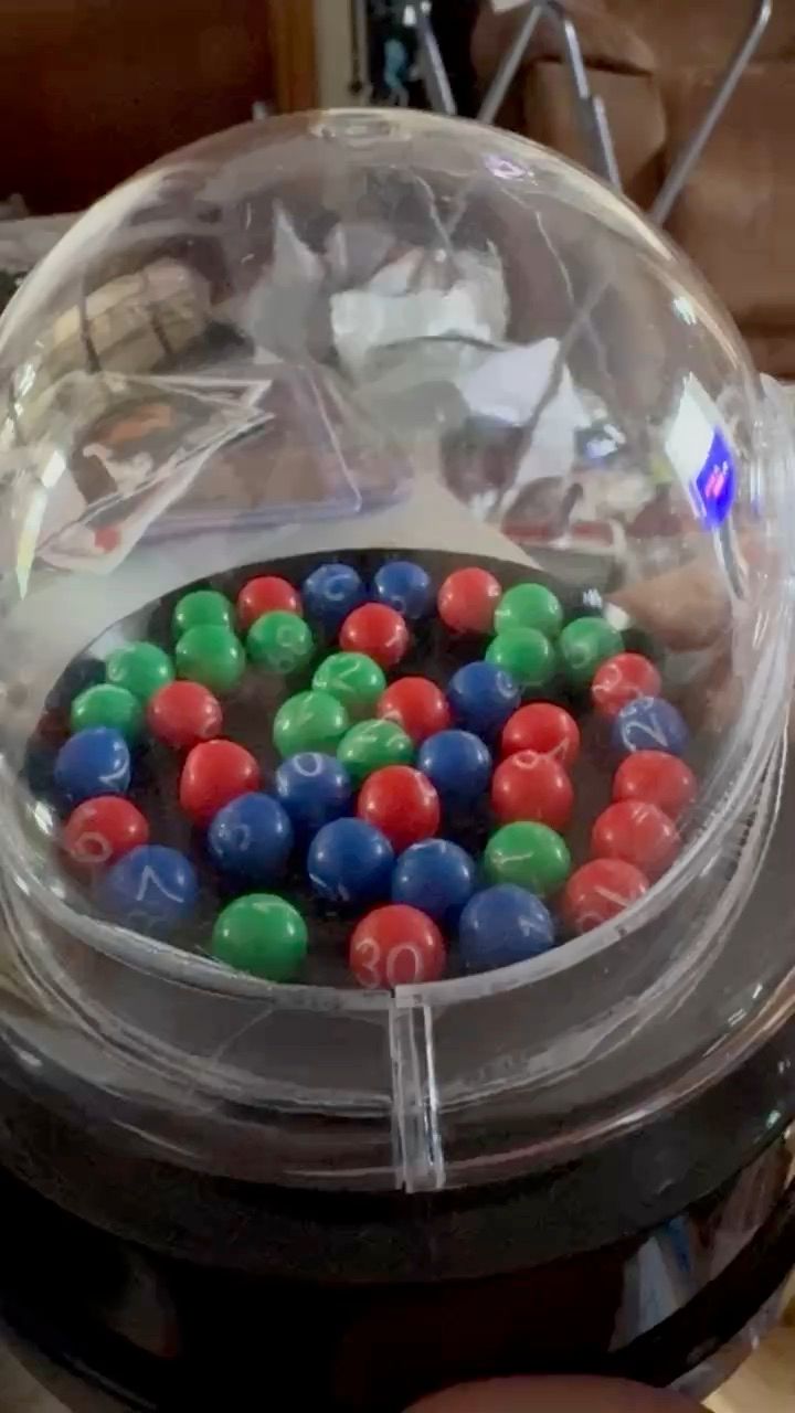 Trwająca aukcja Karty kolekcjonerskie: Marks tiny Balls. Premier league 25/26. *Slab Buyers Givvy* od johnsonmark