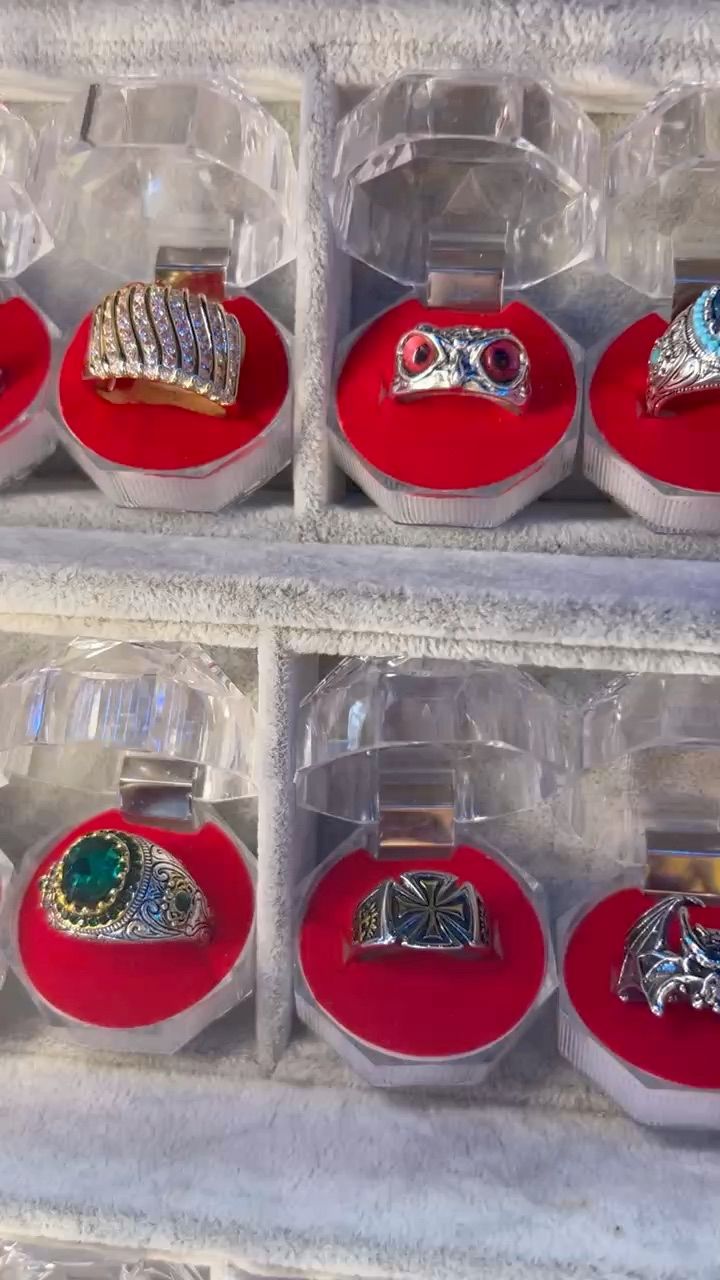 Live Jewellery & Watches auction: Free giveaways, home-made bracelets, necklaces earrings by wildcatgems