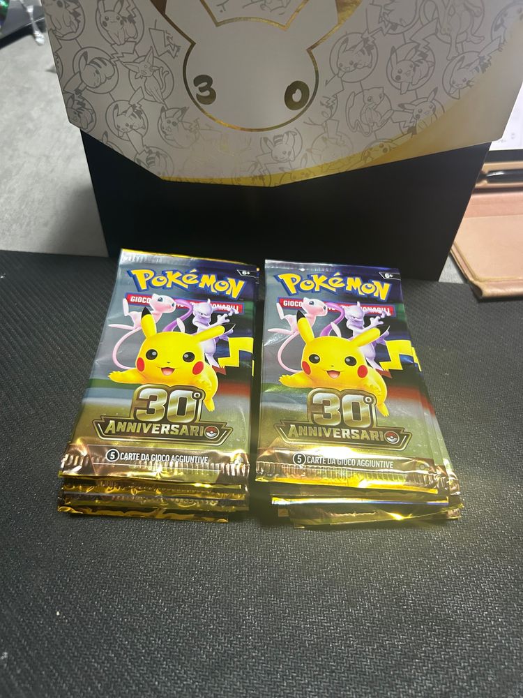 Subasta en directo: Astina da 6 euro a bustina del trentesimo daje raga !! por acciocardsduo