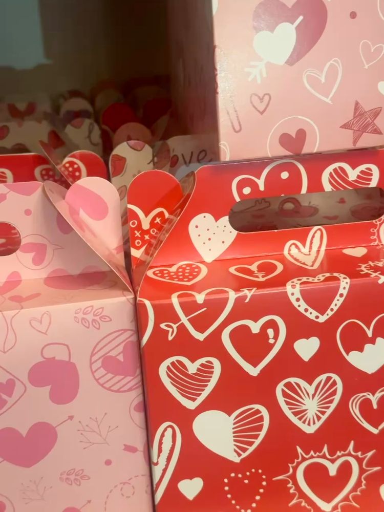 Live auction: 😍Daytime Beauty Show😍 by powerglowco