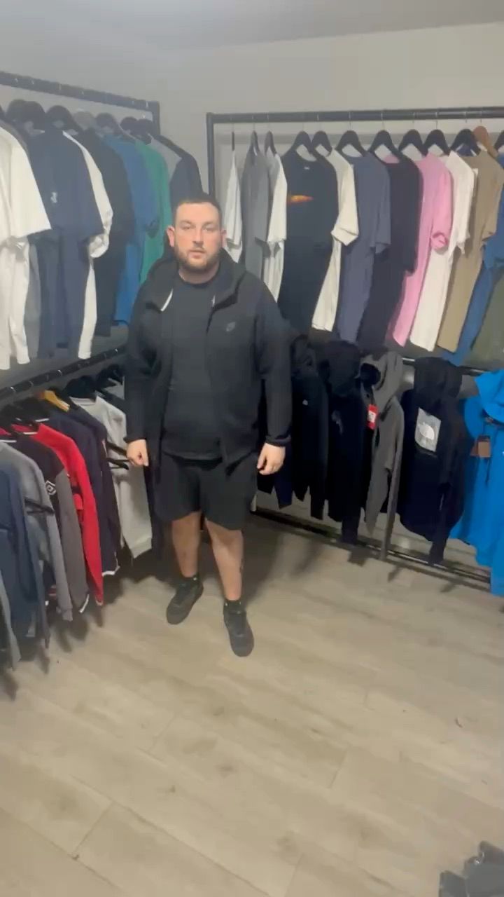 Live Blokecore auction: 🚨Saturday Steals ‼️ Come get the best bargains bundles 🔥 by wearhaus.live