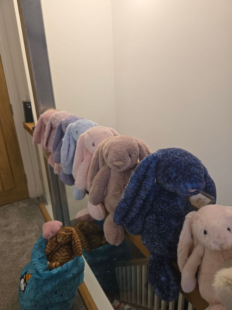 Live Womenswear auction: 💖Jellycat Bunny Hour💖 by minmoosmarket