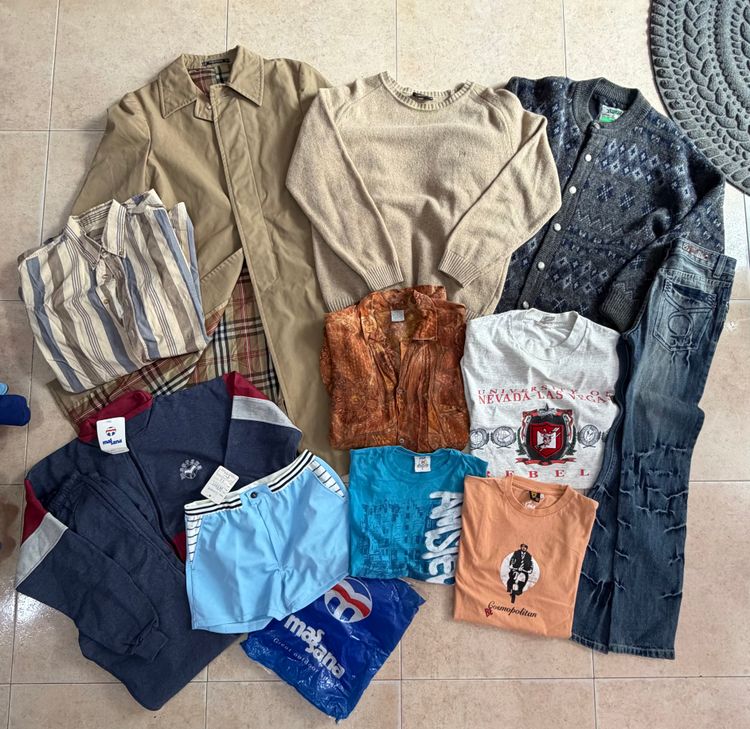 Live Moncler auction: Que pasa people? Do you like prendas de marca by 1€? 👀🔥 by flashbacks