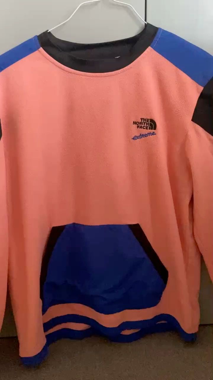 Live auction: FINALLY FRIDAY‼️ 10% on everything 🔥 Shoes , represent and way more 🔥🔥🔥 by eghugo